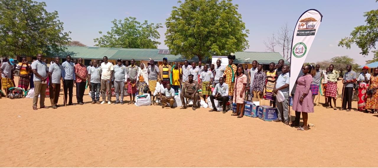 Group photo with Government, Partners, Professionals representatives and project participants